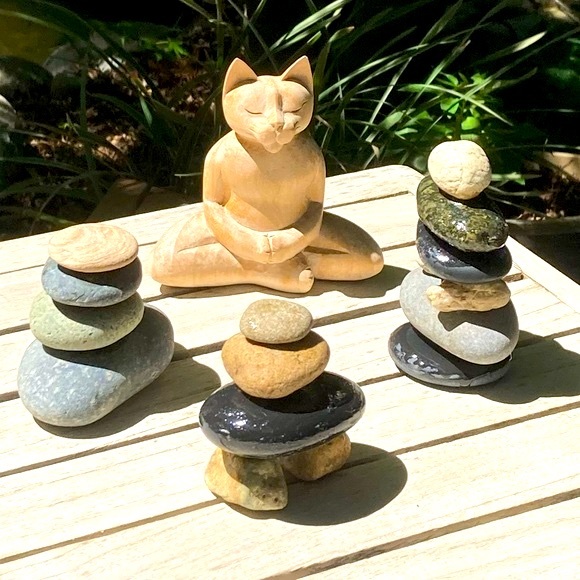 Balanced Stones Hand Crafted Rock Art Natural Earth Tones Garden New - Picture 5 of 13